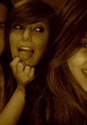 Victoria Justice Private Twitter Photo