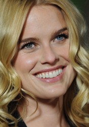 Alice Eve