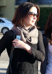 Emily Blunt with Friend Heading to Lunch in Los Angeles