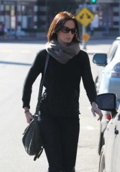 Emily Blunt with Friend Heading to Lunch in Los Angeles