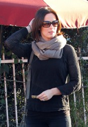 Emily Blunt with Friend Heading to Lunch in Los Angeles