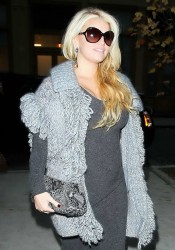 Jessica Simpson and Baby Bump Head Out for the Night in NYC
