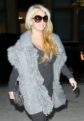 Jessica Simpson and Baby Bump Head Out for the Night in NYC