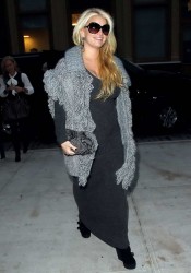Jessica Simpson and Baby Bump Head Out for the Night in NYC