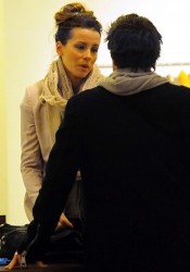Kate Beckinsale Shopping Candids at the Brentwood Country Mart