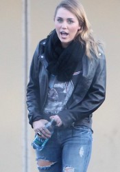 Miley Cyrus and Cheyne Thomas At Panera Bread In Hollywood