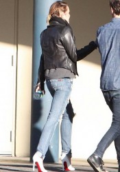 Miley Cyrus and Cheyne Thomas At Panera Bread In Hollywood