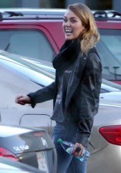 Miley Cyrus and Cheyne Thomas At Panera Bread In Hollywood