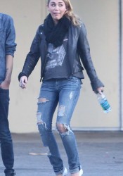 Miley Cyrus and Cheyne Thomas At Panera Bread In Hollywood