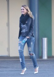 Miley Cyrus and Cheyne Thomas At Panera Bread In Hollywood
