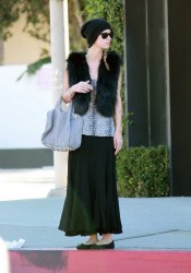 Nicky Hilton Shopping Candids in Los Angeles