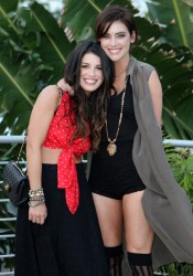 Shenae Grimes