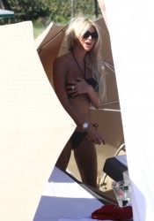 Victoria Silvstedt Looks Hot in Bikini on The Beach in Miami
