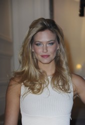 Bar Refaeli