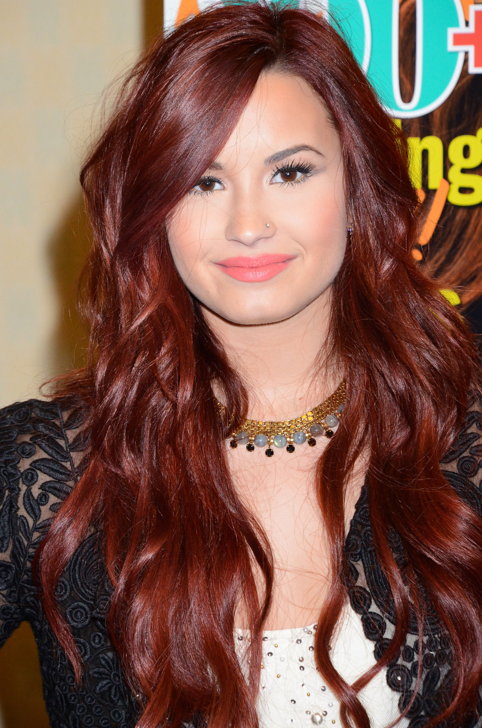 Demi Lovato at Barnes and Noble Booksellers of Her Seventeen Magazine ...