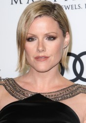 Kathleen Robertson