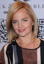Mena Suvari