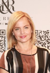 Mena Suvari