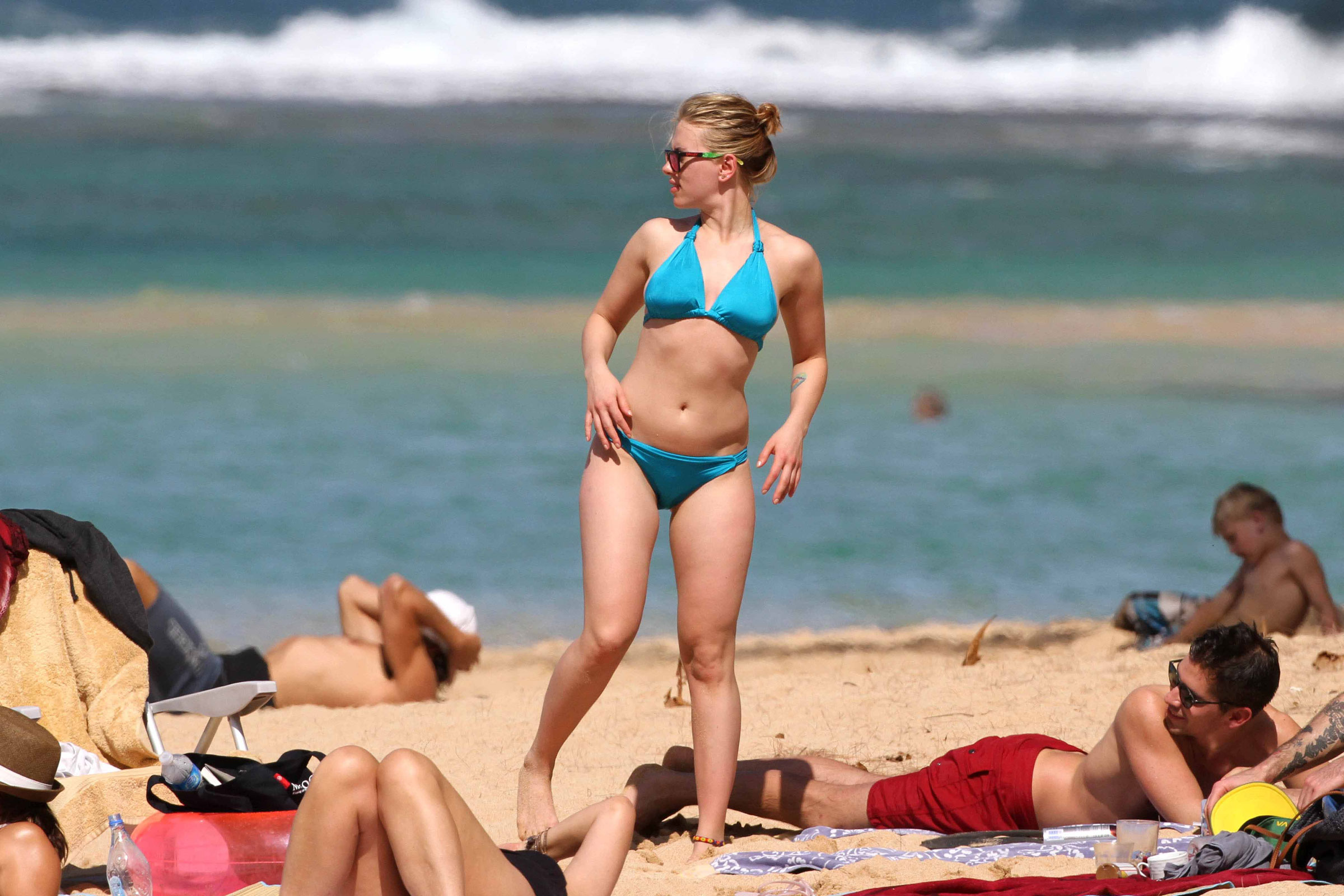 Scarlett Johansson in Bikini at a Beach in Hawaii. 