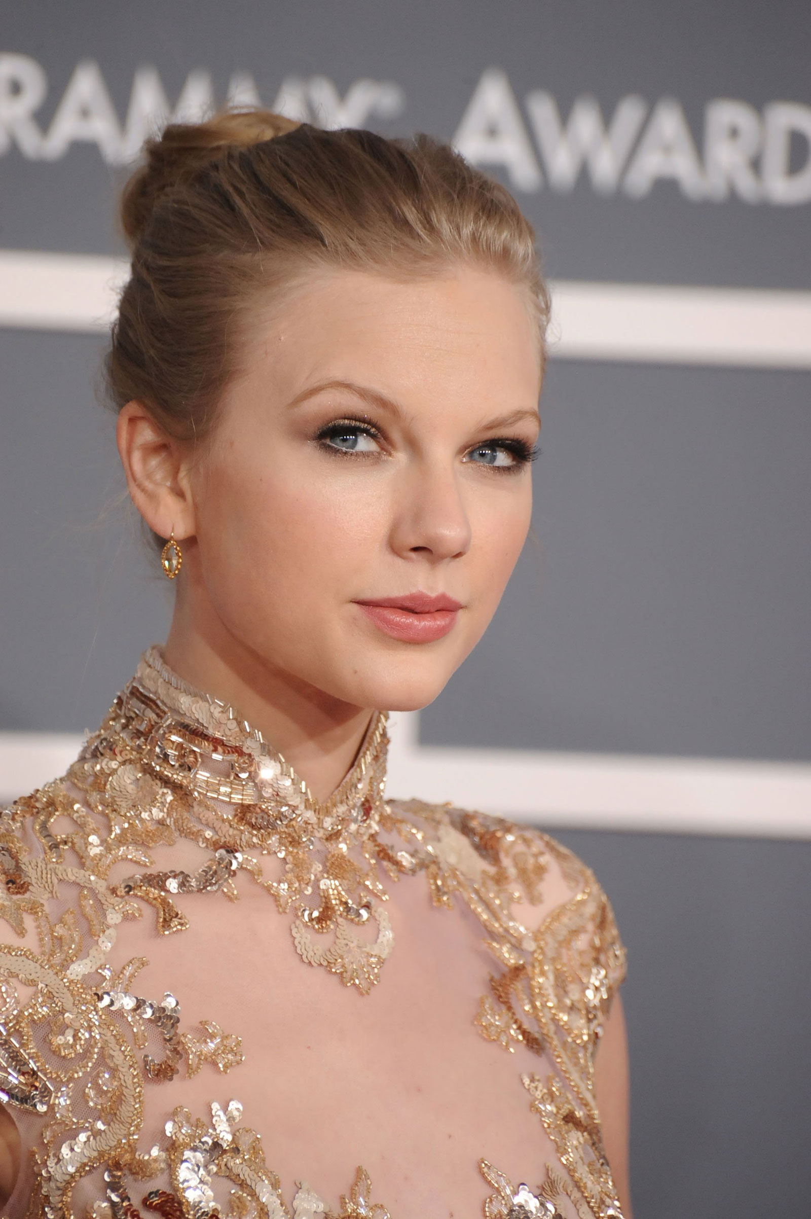 Taylor Swift wins best album at Grammys while Beyonce 