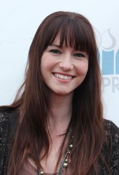 CHYLER LEIGH