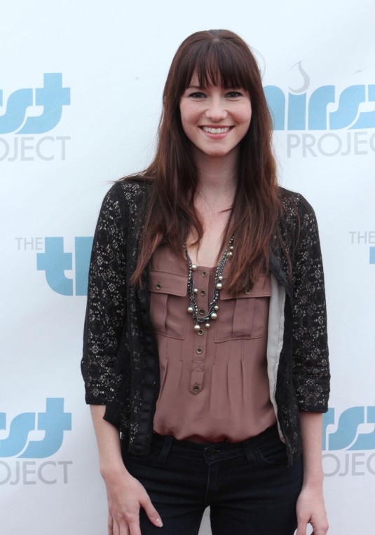 CHYLER LEIGH