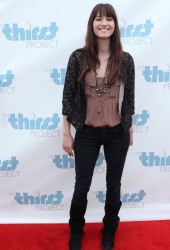 CHYLER LEIGH