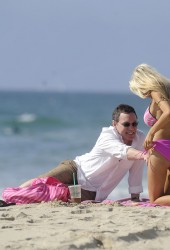 COURTNEY STODDEN