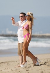 COURTNEY STODDEN