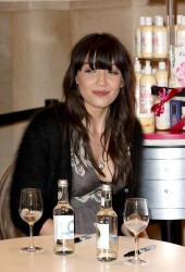 DAISY LOWE