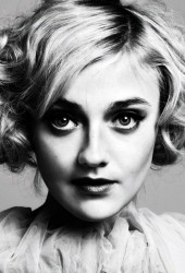 DAKOTA FANNING