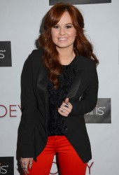 DEBBY RYAN