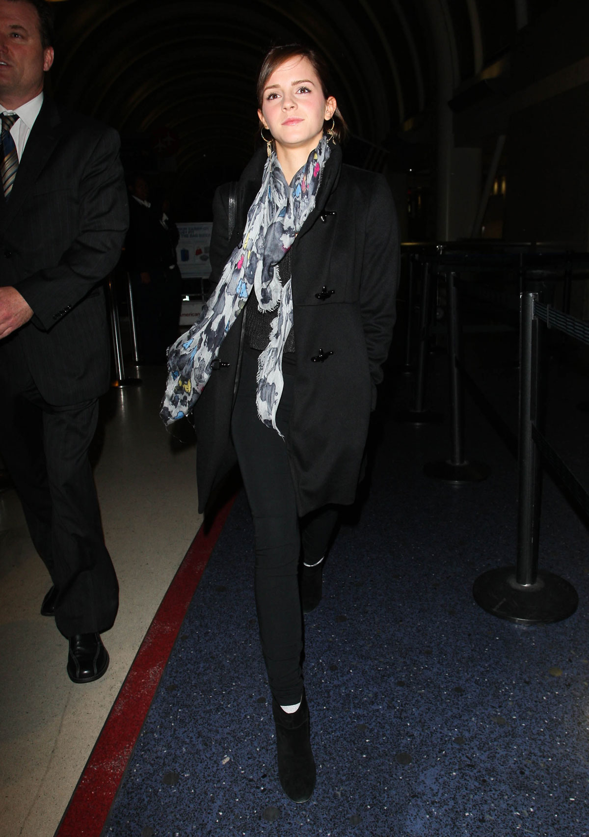 EMMA-WATSON-at-Lax-Airport-6.jpg
