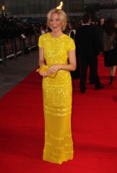 Elizabeth Banks