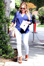 HILARY DUFF