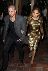 JENNIFER LOPEZ
