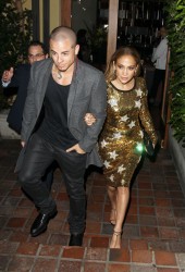 JENNIFER LOPEZ