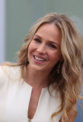 JULIE BENZ