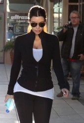 KIM KARDASHIAN