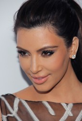 KIM KARDASHIAN