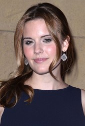 MAGGIE GRACE