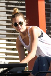 MILEY CYRUS