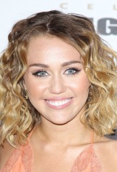 MILEY CYRUS