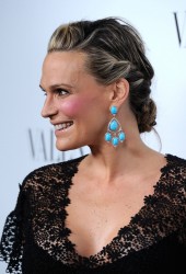 MOLLY SIMS