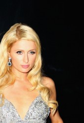 PARIS HILTON