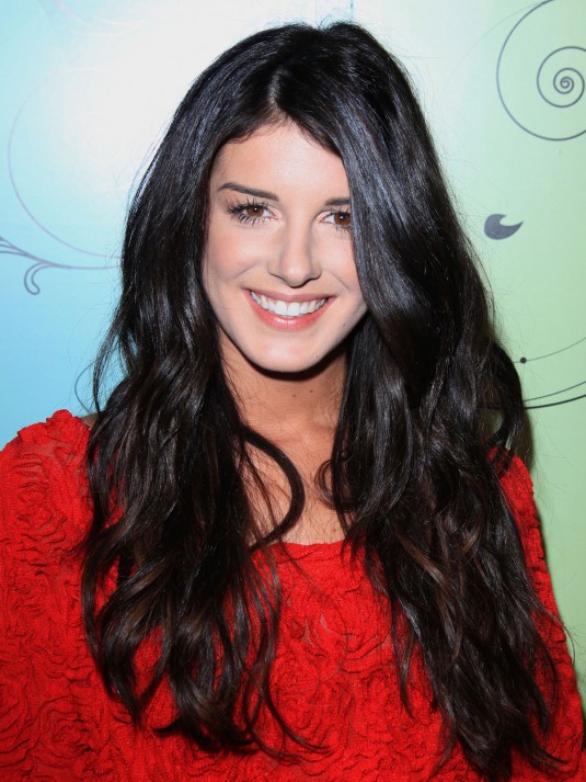 SHENAE GRIMES