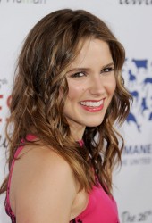 SOPHIA BUSH