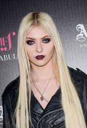 Taylor Momsen