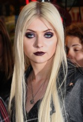 Taylor Momsen