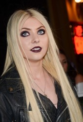 Taylor Momsen